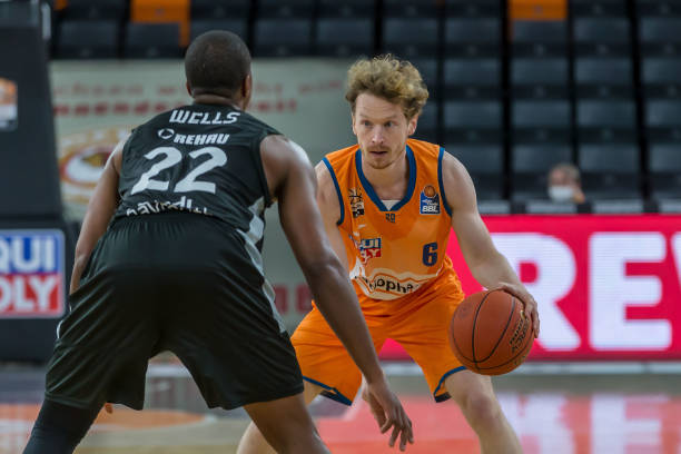 看到别人 看到别人