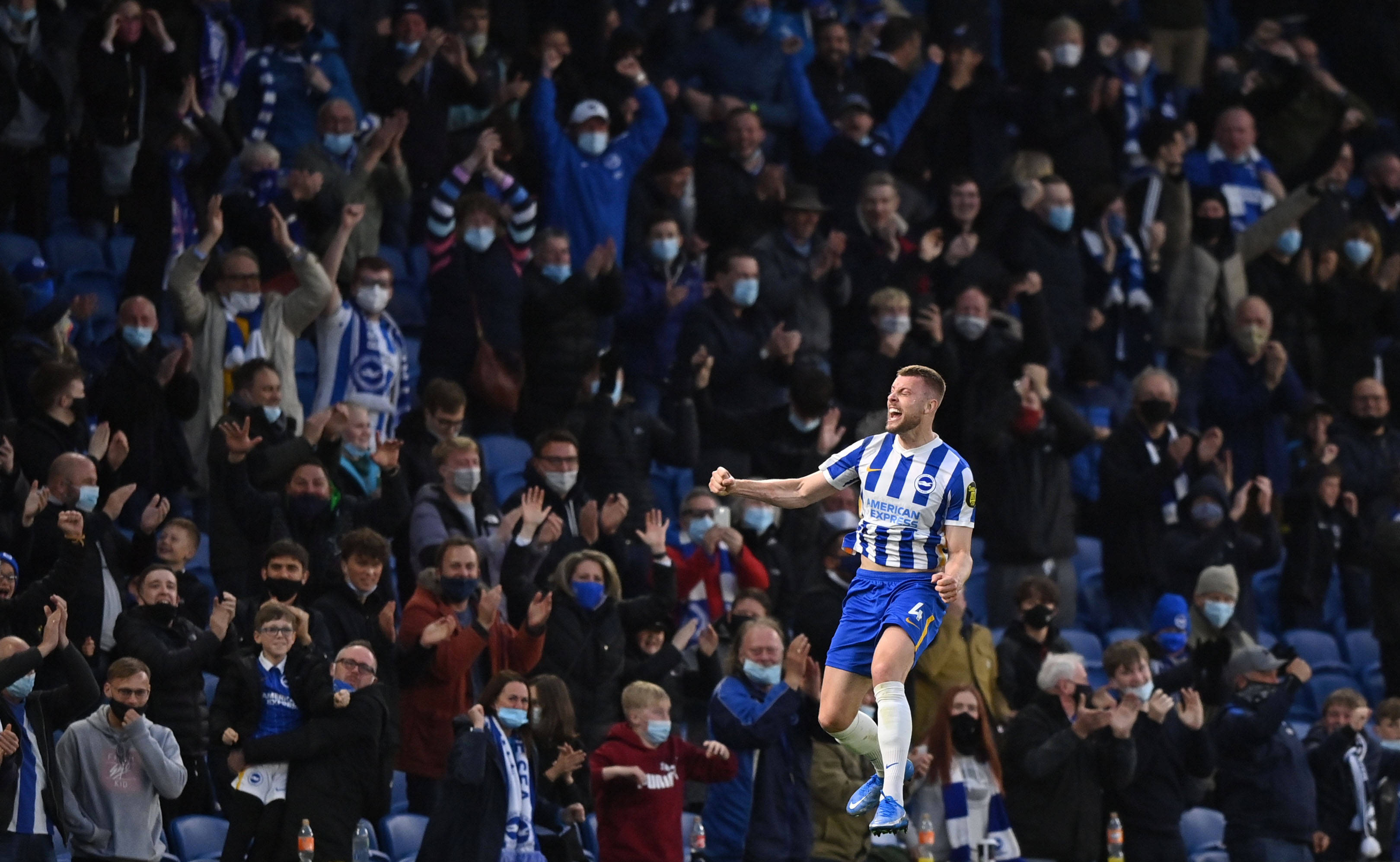 的名字出现 的名字出现