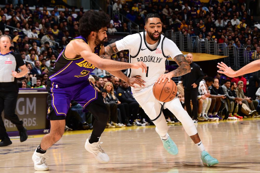 足球界引起 足球界引起